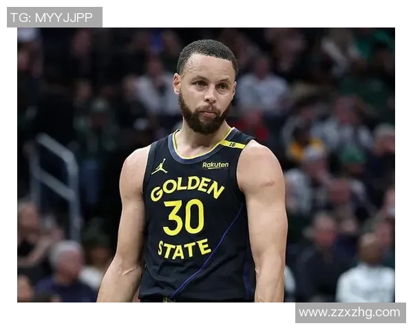 就在今日,库里再次迸发,打破手套佩顿用17年发明的纪录